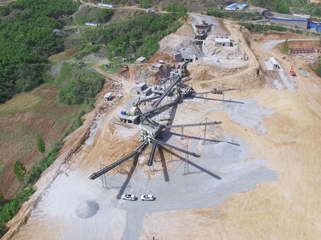 時產(chǎn)100、200、400、800噸石料破碎生產(chǎn)線解決方案及流程