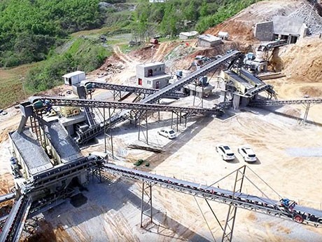 哪個廠家的碎石場生產(chǎn)線性價比高，價格是多少（含真實(shí)現(xiàn)場視頻）