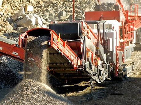 水泥路可以再利用嗎？破碎水泥路面用什么機(jī)器，價(jià)格多少？