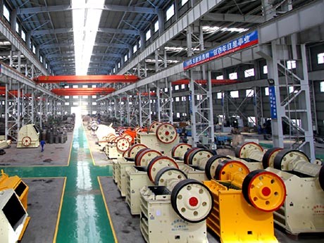 打石粉機器有哪些？（內(nèi)有打石粉機器現(xiàn)場視頻）