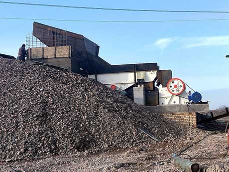 山石破碎機(jī)生產(chǎn)線全套設(shè)備如何配置？價(jià)格多少？