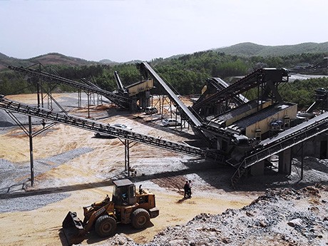 碎石機(jī)械設(shè)備一套有哪些，價(jià)格如何