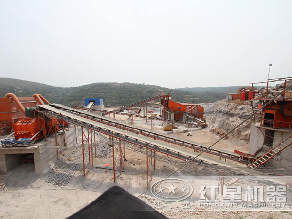 皮帶輸送機現(xiàn)場圖