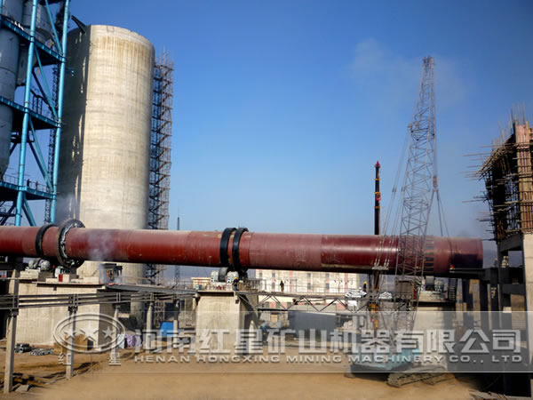 水泥回轉(zhuǎn)窯現(xiàn)場(chǎng)圖片