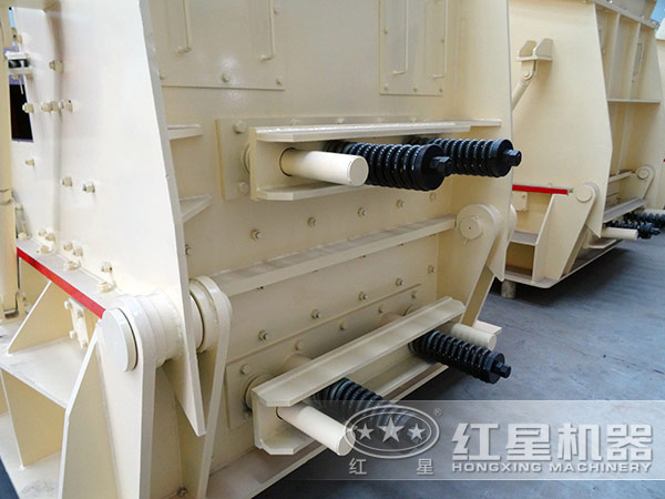 反擊式破碎機結(jié)構(gòu)細(xì)節(jié)