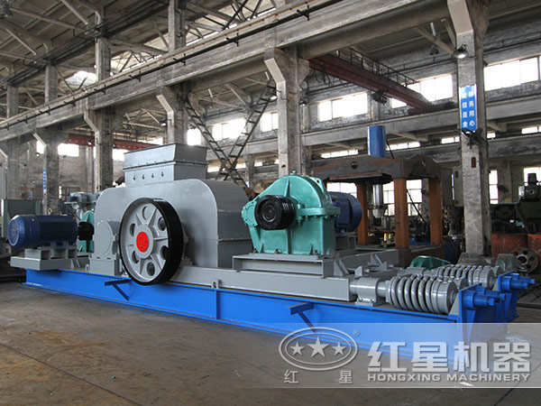 雙輥破碎機現(xiàn)場