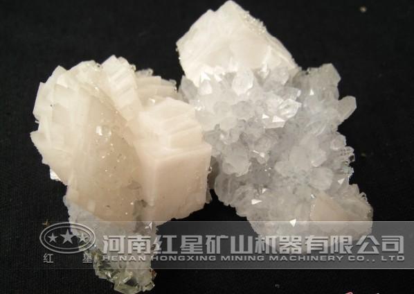 白云石破碎流程