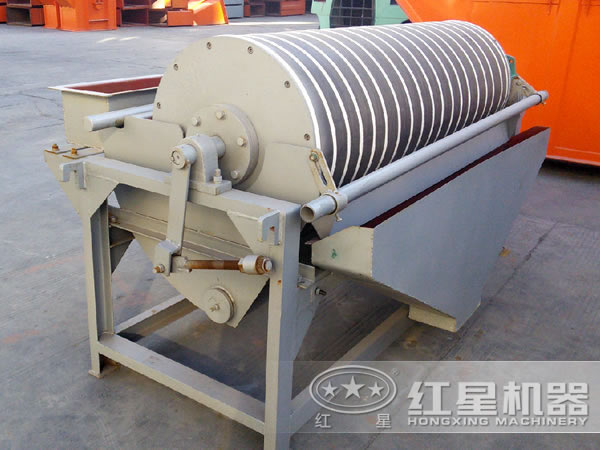 磁選機(jī)的傳動(dòng)結(jié)構(gòu)與轉(zhuǎn)速設(shè)計(jì)