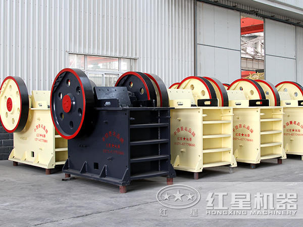 顎式破碎機(jī)生產(chǎn)車(chē)間