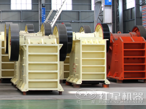 顎式破碎機(jī)車間