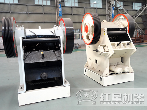 顎式破碎機(jī)車間