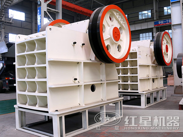 1600×2100顎式破碎機(jī)生產(chǎn)能力如何，報(bào)價(jià)多少