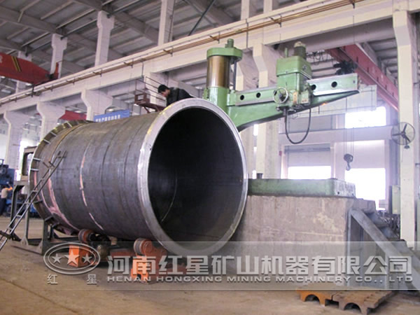 長(zhǎng)石粉烘干機(jī)車(chē)間