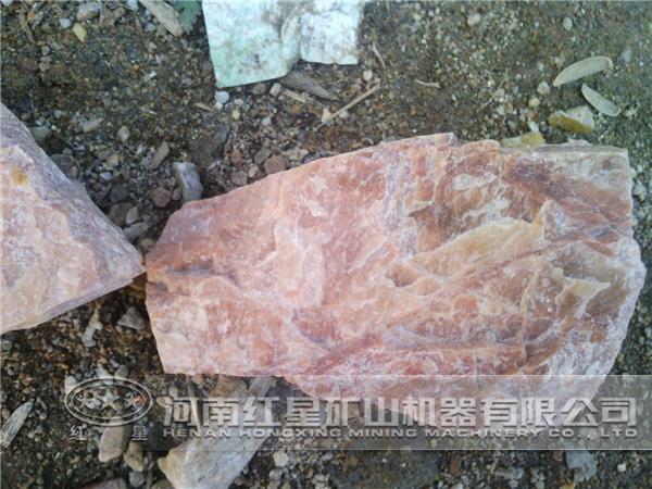 鉀長石對輥式破碎機(jī)價(jià)格-廠家