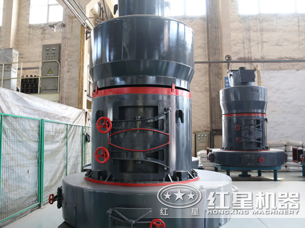 R型雷蒙磨粉機(jī)近圖