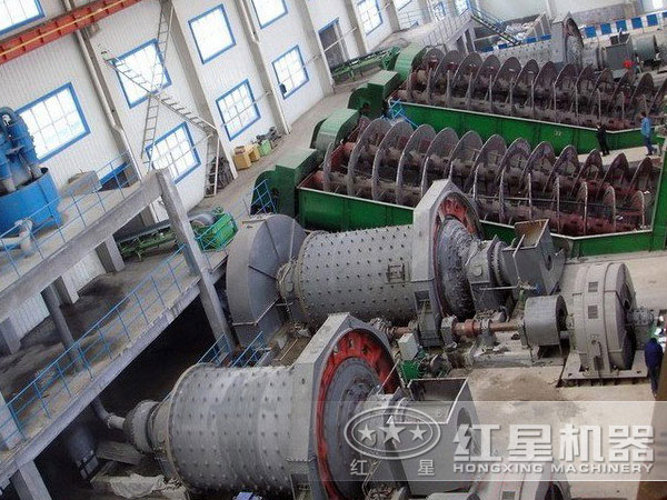 球磨機(jī)現(xiàn)場(chǎng)圖