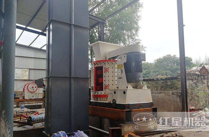 300x1300細鄂破+復合破制砂現(xiàn)場：河南客戶