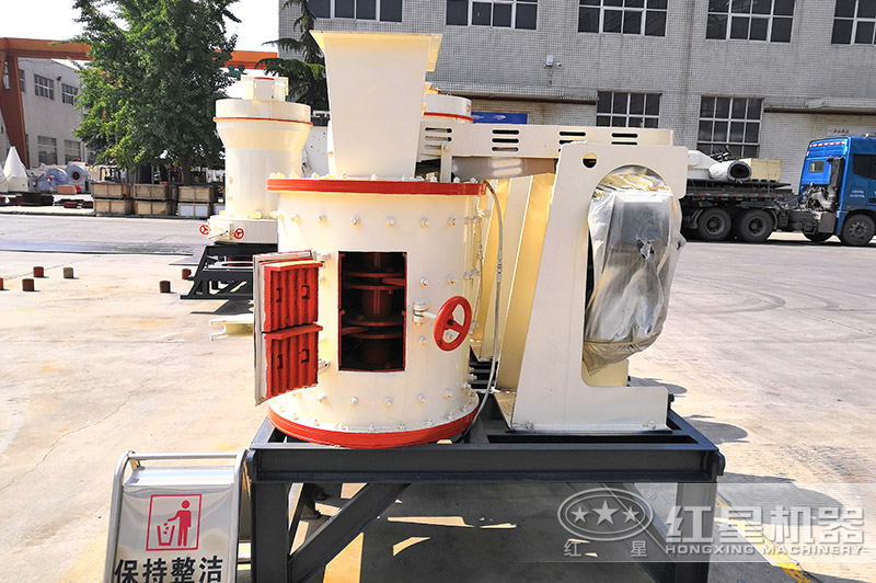 石料粉碎機(jī)，小型的一臺(tái)什么價(jià)格？附圖片以及現(xiàn)場