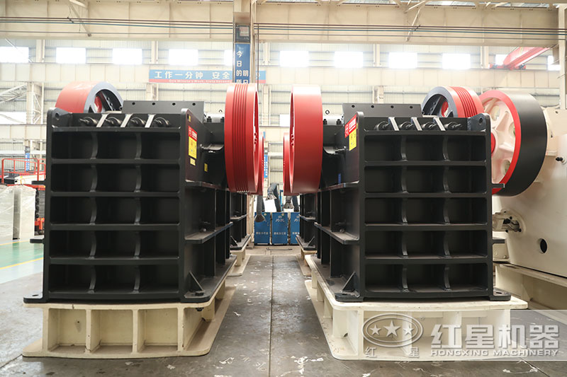 顎式破碎機(jī)粗碎設(shè)備，有CJ、PE、德版三大類型