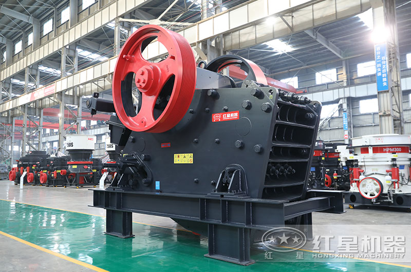 礦山用碎石破碎機(jī)圖片