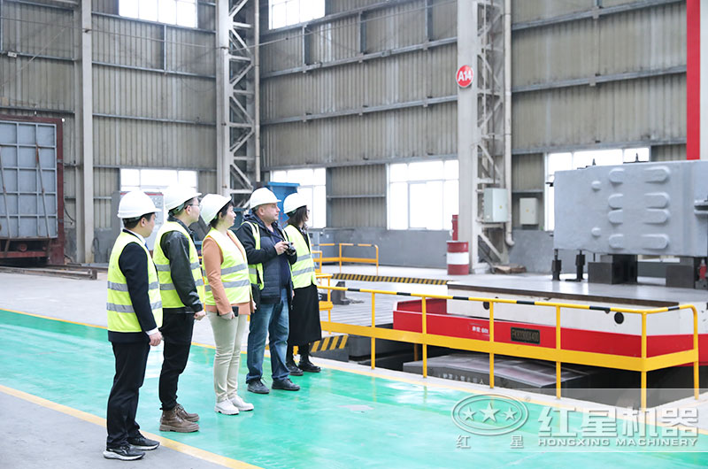 客戶(hù)來(lái)廠(chǎng)實(shí)地考察設(shè)備