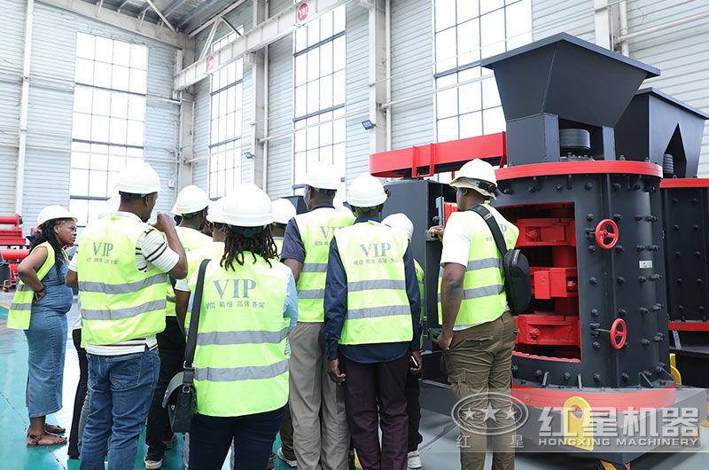 客戶來廠考察設(shè)備