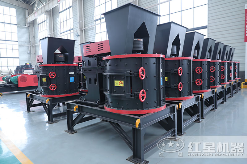 小型復(fù)合式破碎機(jī)圖片