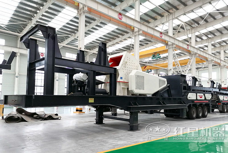 這種是移動錘式破碎機