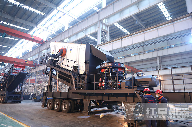 輪胎移動破碎機+圓錐破碎機