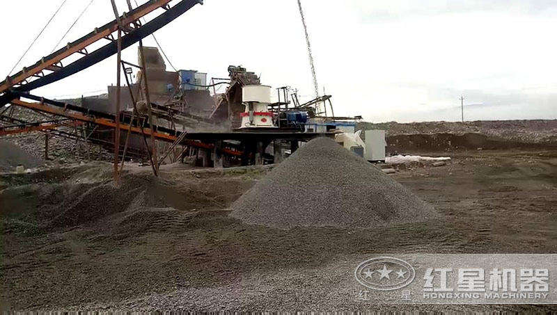 鄂破+圓錐破組成的玄武巖砂石料生產(chǎn)線