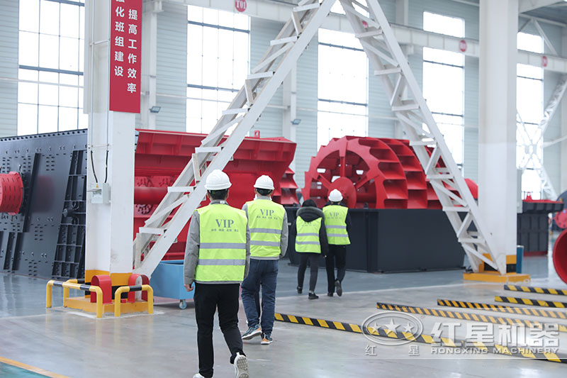 紅星機(jī)器小型河沙洗沙機(jī)設(shè)備價(jià)格優(yōu)惠，客戶實(shí)地考察