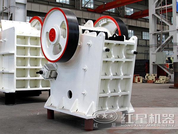 紅星75顎式破碎機實拍圖