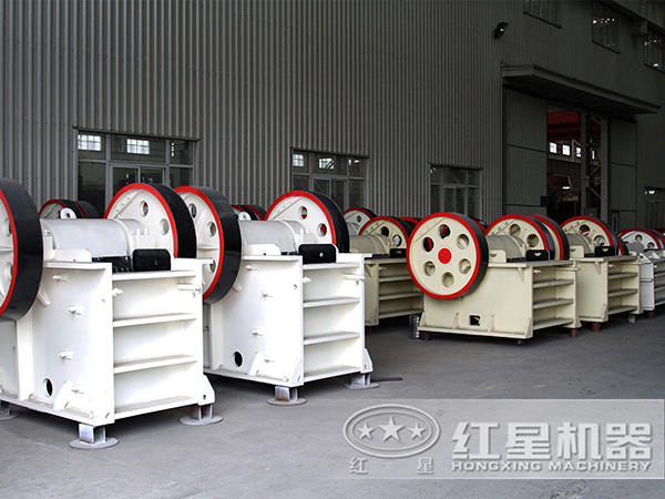 多種顎式破碎機(jī)型號(hào)