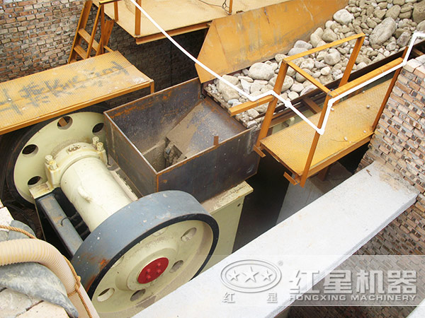 灰?guī)r加工現(xiàn)場(chǎng)圖