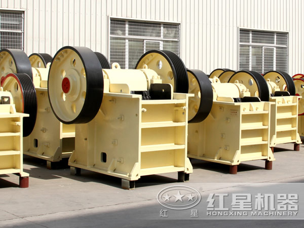 顎式破碎機廠區(qū)圖2