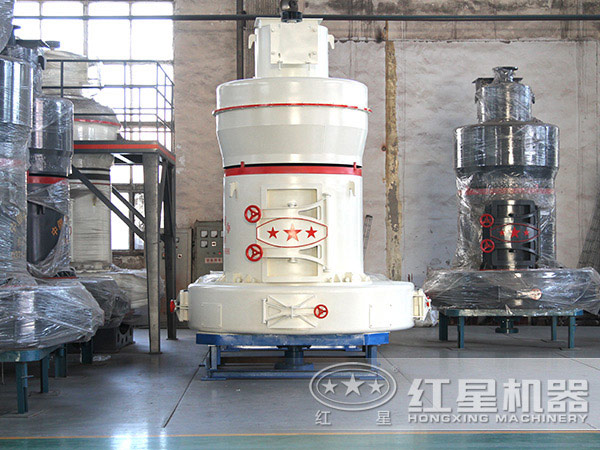 雷蒙磨粉機(jī)車間實(shí)拍圖