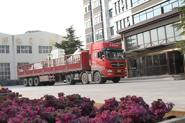 超細磨粉機發(fā)貨圖