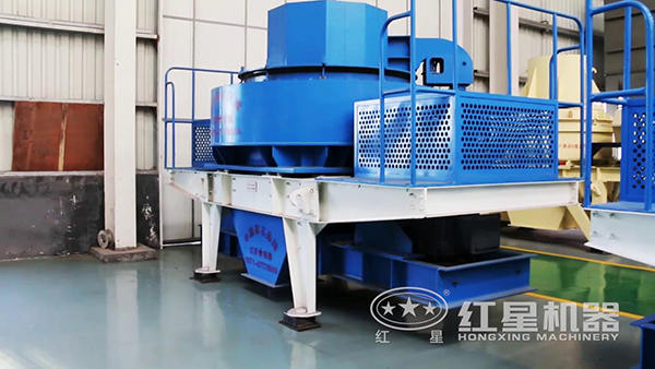 沖擊式破碎機(jī)車間實(shí)拍