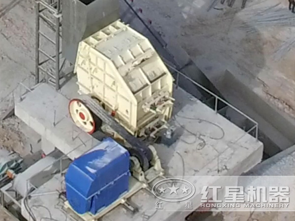 錘式破碎機(jī)現(xiàn)場(chǎng)實(shí)拍