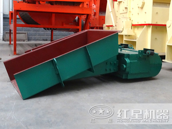 電磁振動(dòng)給料機(jī)高清圖