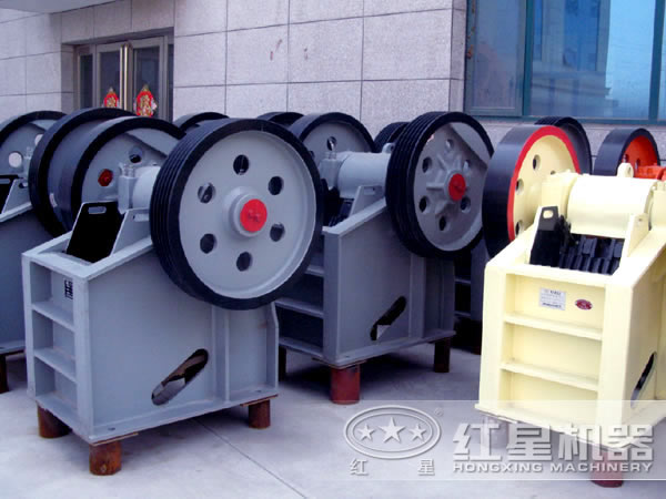 時(shí)產(chǎn)50噸破碎機(jī)實(shí)拍