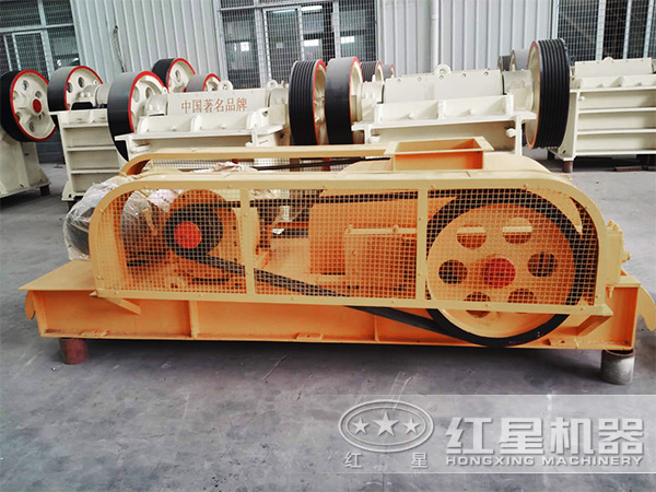 對(duì)輥式破碎機(jī)高清
