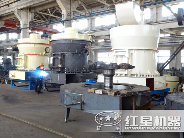 高嶺土磨粉機生產(chǎn)車間高清