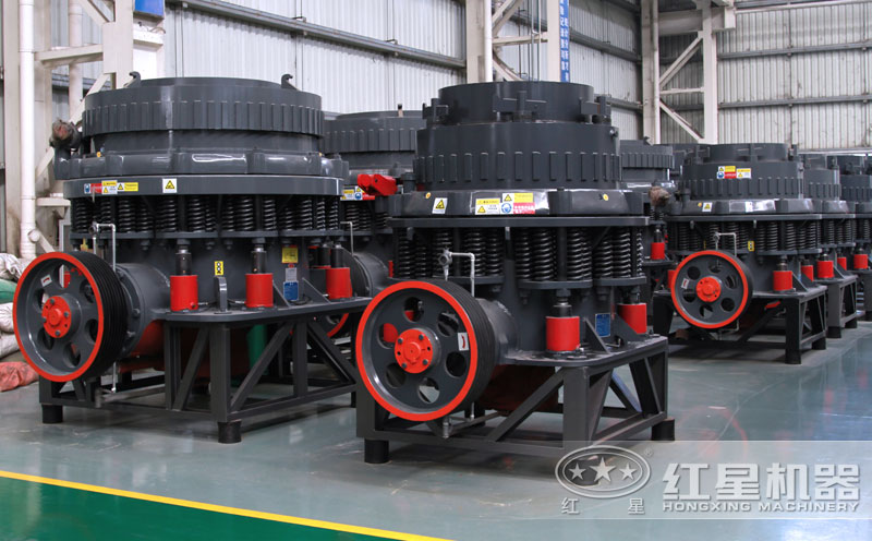 鐵礦石圓錐破碎機(jī)車間實(shí)拍