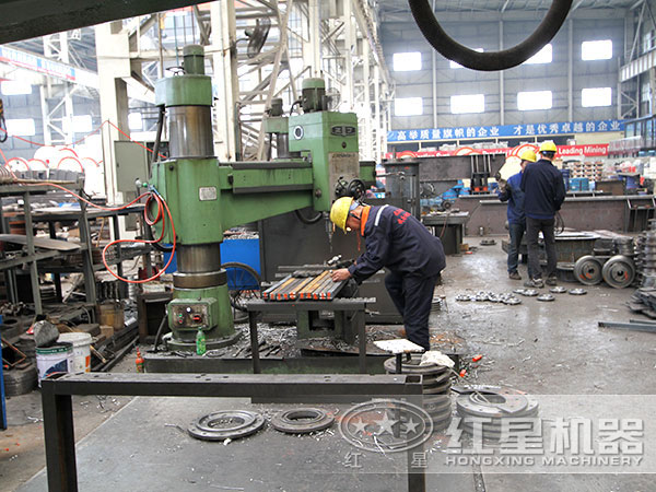 碎石機(jī)設(shè)計(jì)