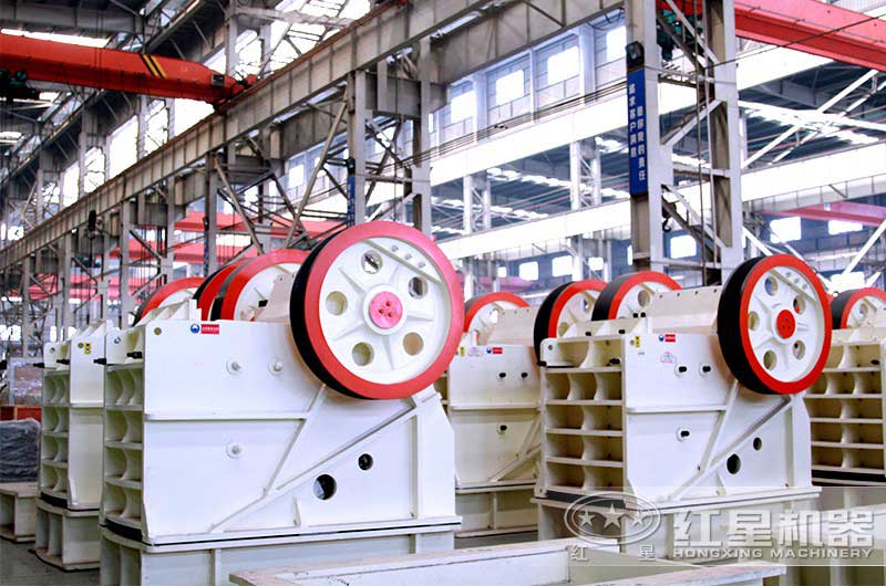 褐煤顎式破碎機(jī)車(chē)間高清圖