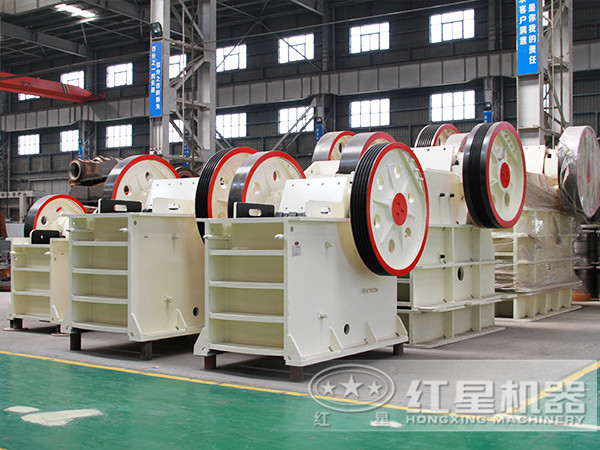 顎式破碎機(jī)生產(chǎn)車間