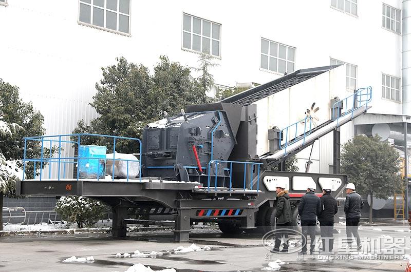 寒冷也擋不住購機的熱情