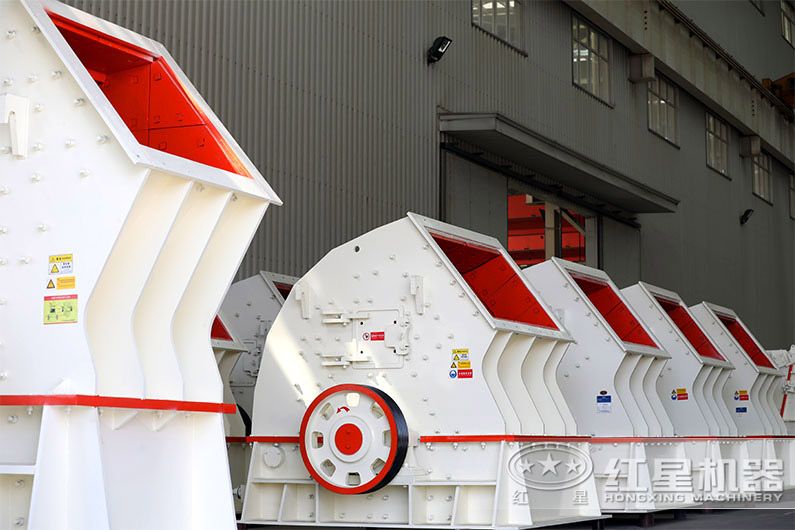 錘式破碎機(jī)車間