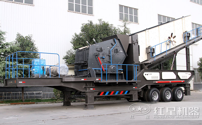 移動反擊式破碎機(jī)